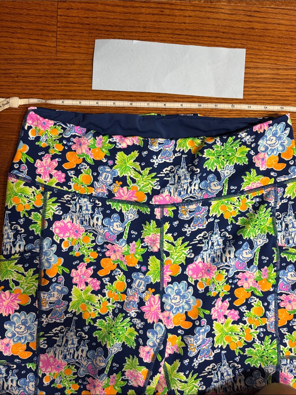 XL Lilly Pulitzer x Disney Luxletic Leggings - Picture 4 of 9